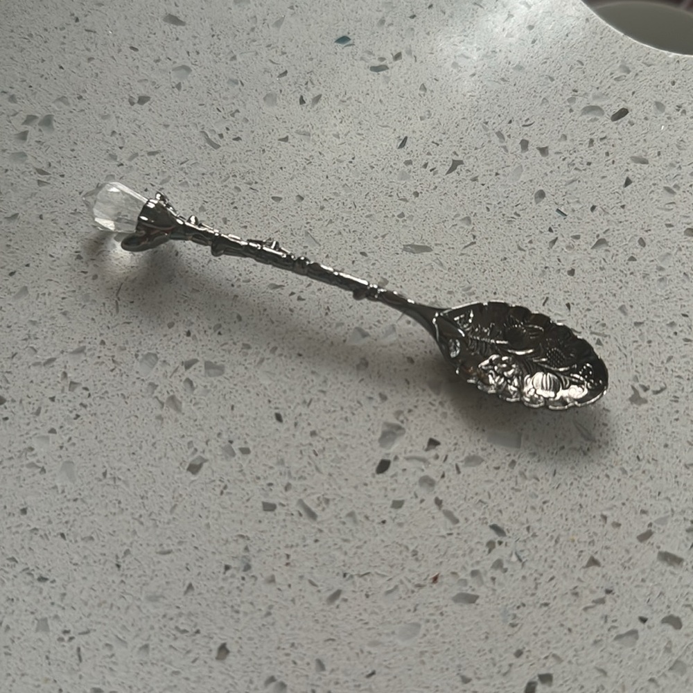 Pewter tone tea spoon - Picture 2 of 3